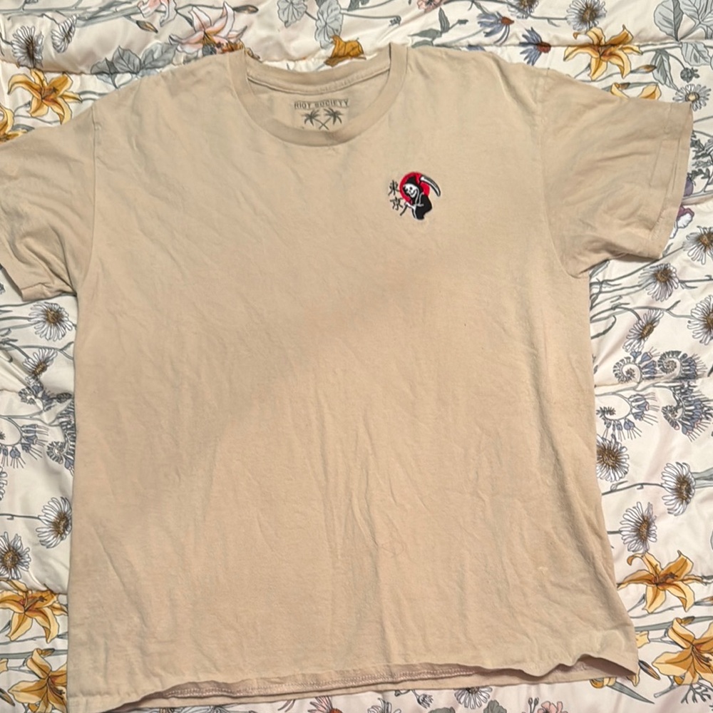 Riot Society Cream Short Sleeve Tee